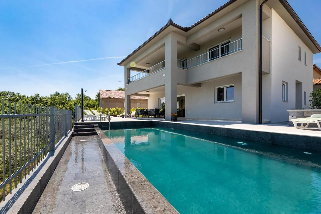 فيلة Vila Petra With Sea View ريسيكا